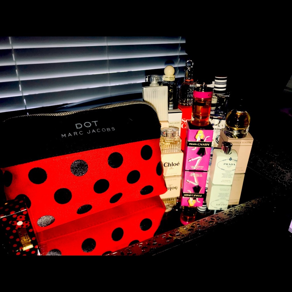 COPY - Marc Jacobs cosmetics bag with minis and samples.